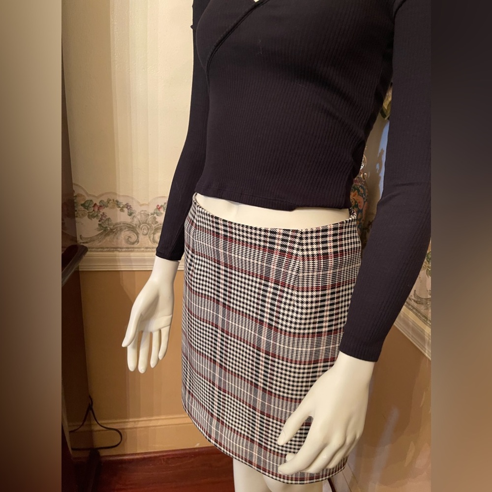 Brown plaid Mini Tailored Suit Skirt.